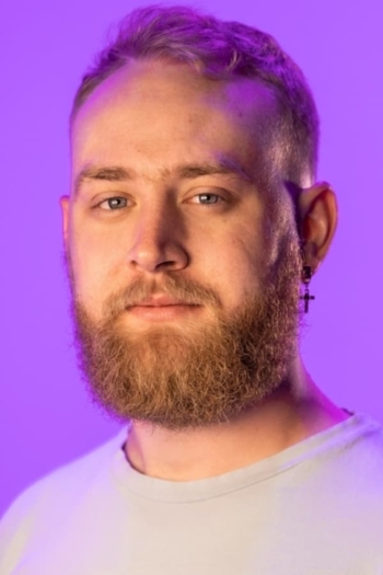 Actor Tanner Malmedal