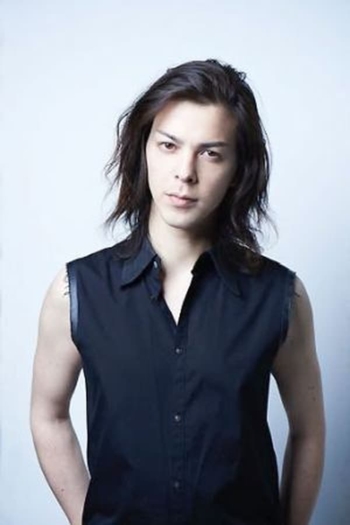 Actor Airu Shiozaki