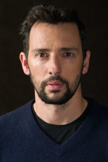 Actor Ralf Little