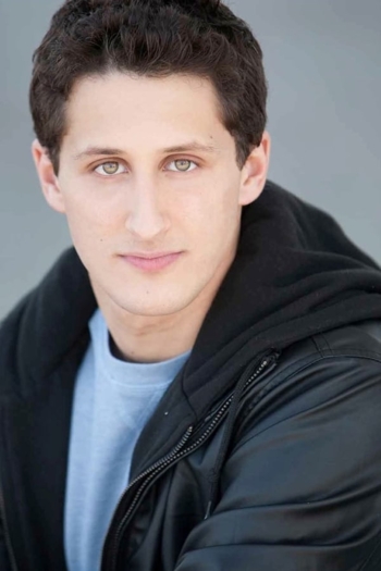 Actor Dennis Bendersky