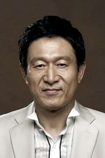 Actor Kim Eung-soo