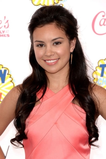 Actor Madalyn Horcher