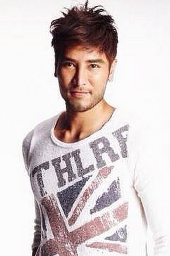 Actor Mirza Atif Ali Baig