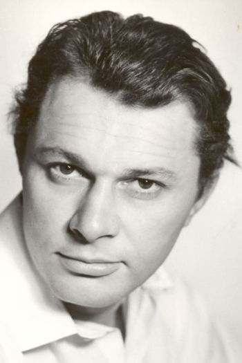 Actor Bogusz Bilewski