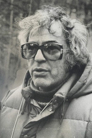 Film director Harvey Hart