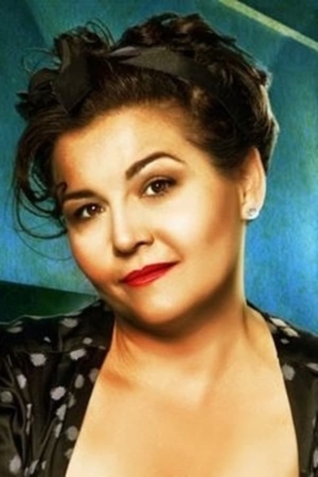 Actor Shelley Marshall