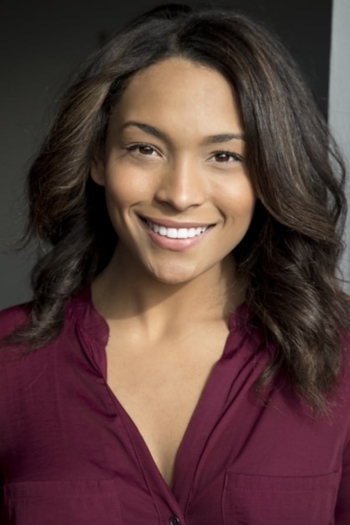 Actor Leah Lahkiah Nelson