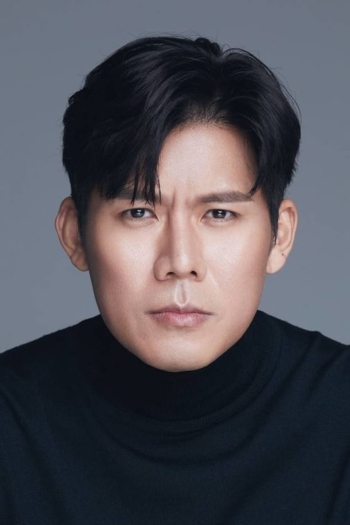 Actor Kil Eun-sung