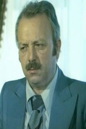 Actor Ekrem Dümer