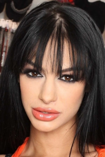 Actor Angelina Valentine