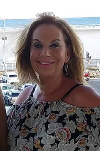 Actor Lori Galinski
