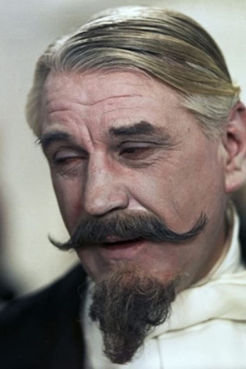 Actor Aleksander Dzwonkowski