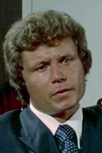 Actor Gary Schneider