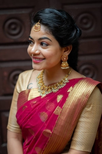 Actor Likitha Tejomurthula