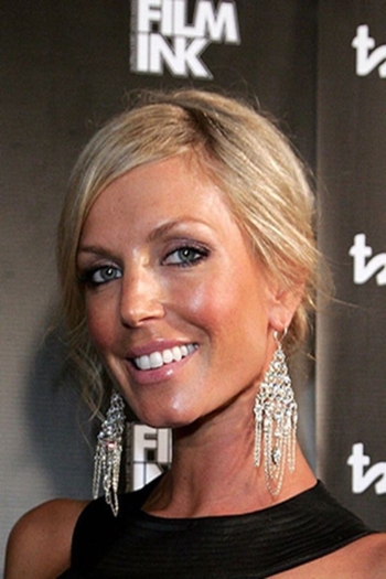 Actor Annalise Braakensiek