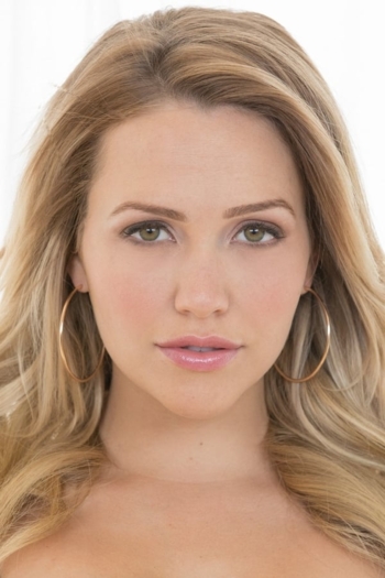 Actor Mia Malkova