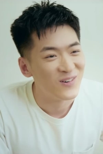 Actor Ding Xiao Xian Xian Xian