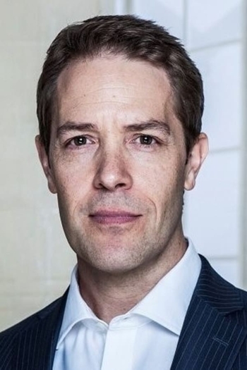 Actor Dan MacKay