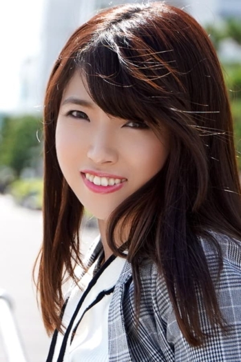 Actor Sayumi Tsugunaga