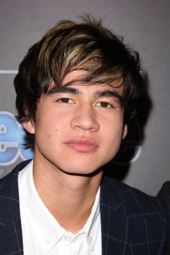 Actor Calum Hood
