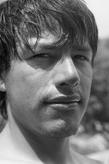 Actor Carlos Carsolio