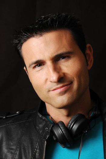 Actor DJ Valdi