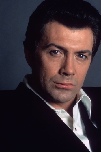 Actor Lewis Collins