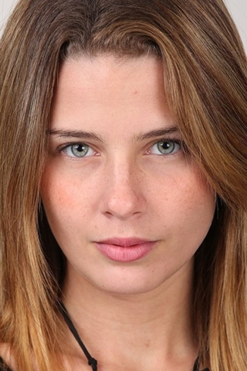 Actor Debby Lagranha