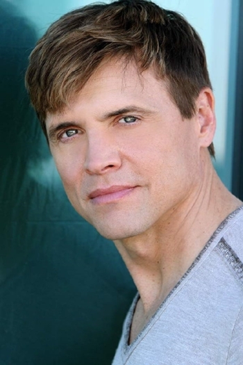 Actor Brent Barrett