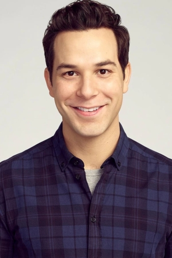 Actor Skylar Astin