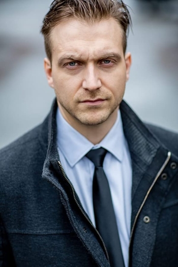 Actor Aaron Hutchinson