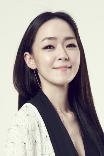 Actor Kim Yoon-ah