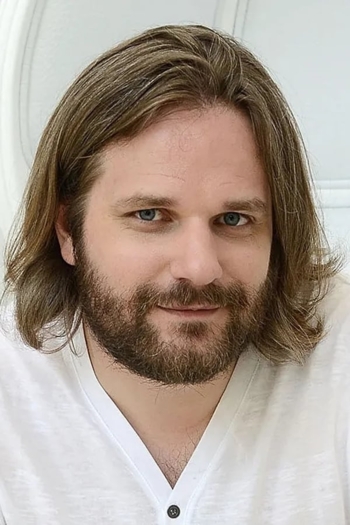 Actor Erik Range