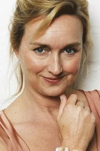 Actor Victoria Longley