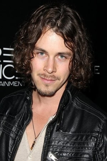 Actor Riley Bodenstab