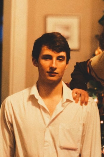 Actor Dylan Oesch-Emmel