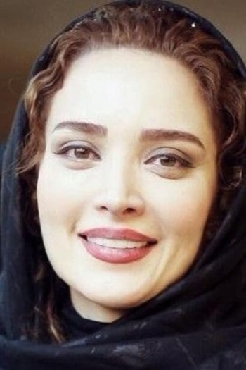 Actor Behnoosh Tabatabaei