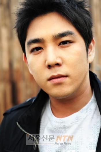 Actor Kim Young-woon