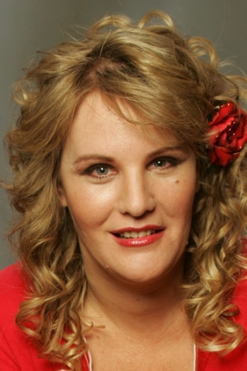 Actor Michelle Csitos