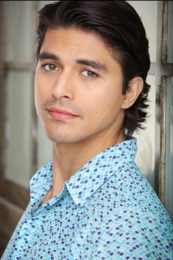 Actor Alex Alegria