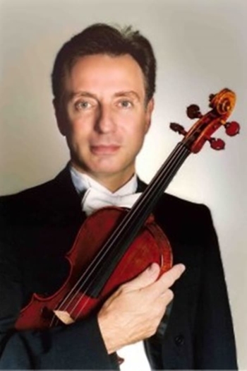 Actor Bernardo Bessler