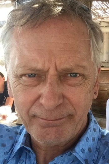 Actor Perry Montague Mason