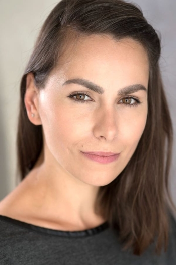 Actor Andreea Helen David