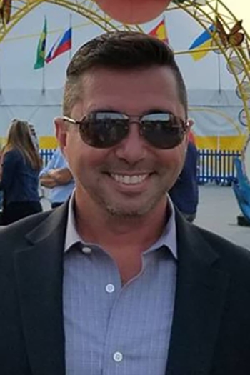 Actor Douglas LaPonzina