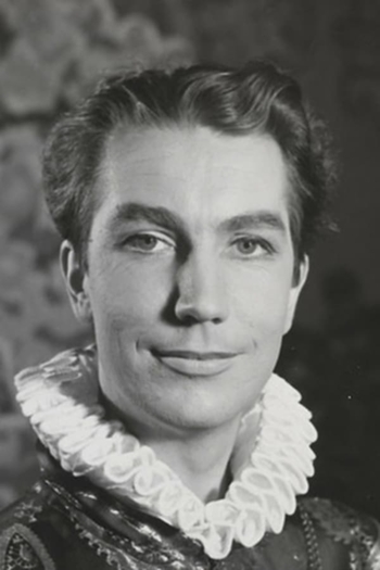 Actor Knut Risan