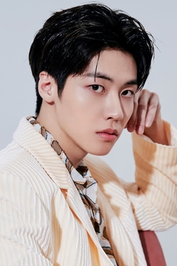 Actor Lee Seung-hyub