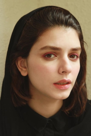 Actor Aynaz Azarhoush