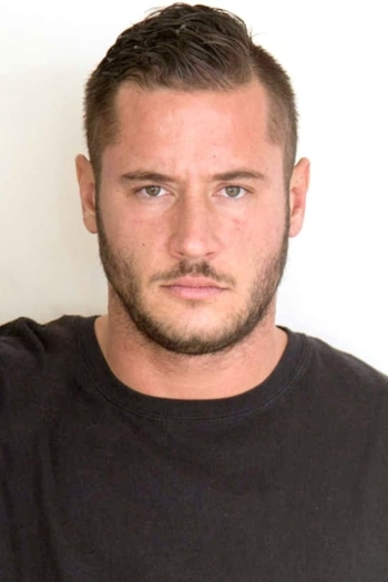 Actor Danny Mountain