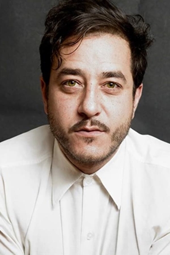 Actor Andrés Almeida