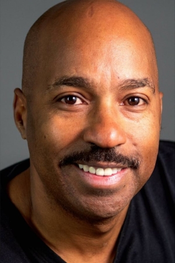 Actor Cardwell Lynch